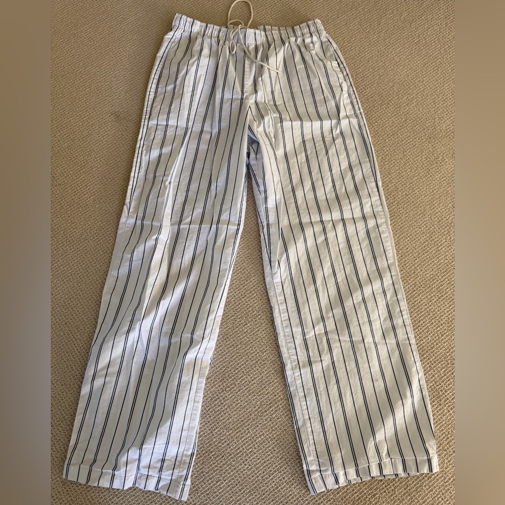 Abercrombie & Fitch White Wide-Leg Pinstripe Drawstring Pants - Picture 2 of 2